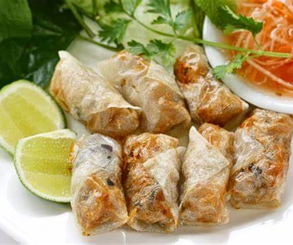bánh tráng cuốn chả lụa